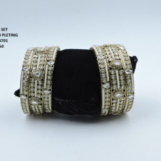 MEHNDI POLISH KUNDAN BANGLES