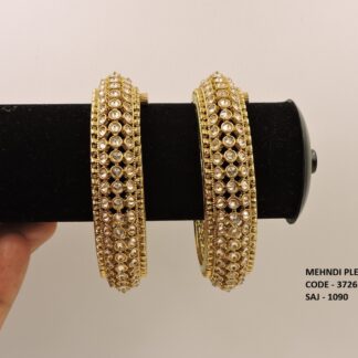 MEHNDI POLISH REVERSE AD BANGLES