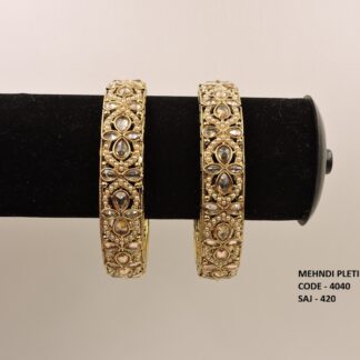 MEHNDI POLISH REVERSE AD MOTI BANGLES