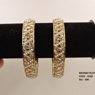 MEHNDI POLISH REVERSE AD MOTI BANGLES