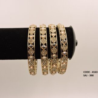 MEHANDI POLISH REVERSE AD BANGLES