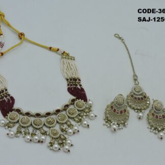 MEHANDI POILSH NECKLACE SET
